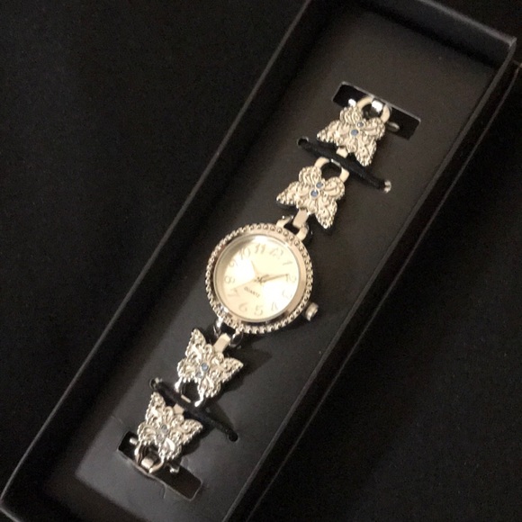 Avon Accessories - Beautiful Butterfly Watch